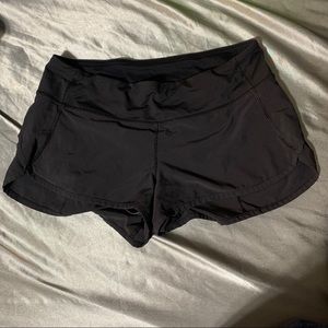 Lululemon speedy short in black sz6